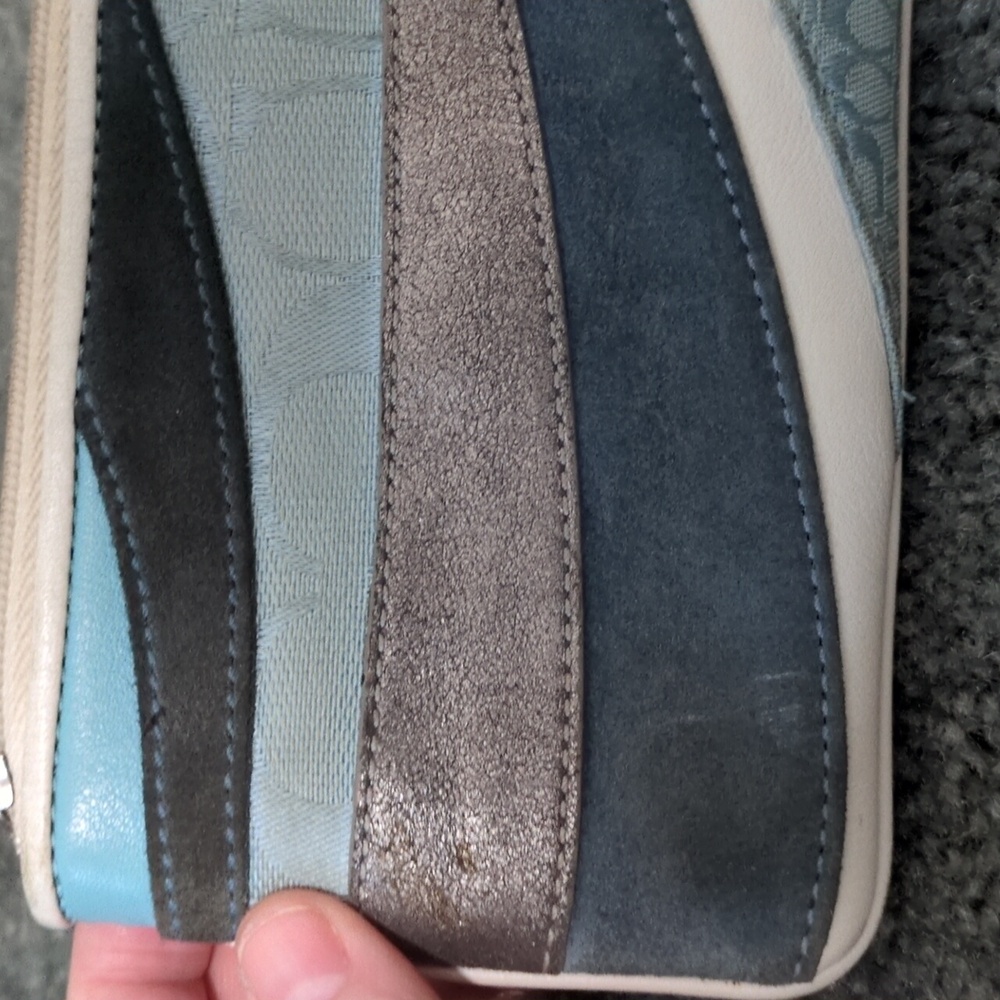 🩵Coach Wristlet Stylish Blue and Gray Women's Clutch - Picture 4 of 6